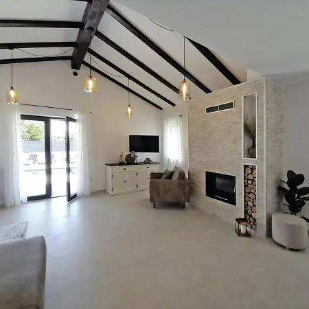 Villa Stare Brajde In Vela Traba - Haus Fuer 6 Personen *