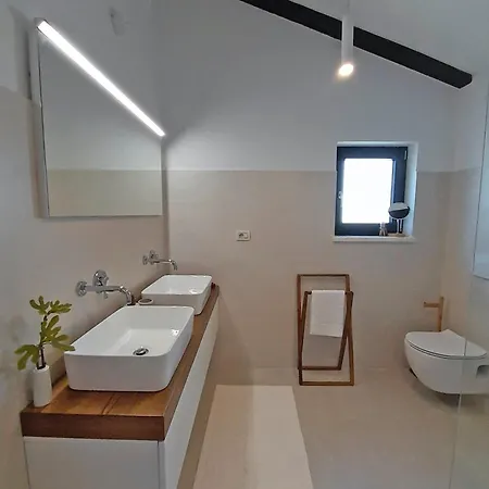 Stare Brajde In Vela Traba - Haus Fuer 6 Personen