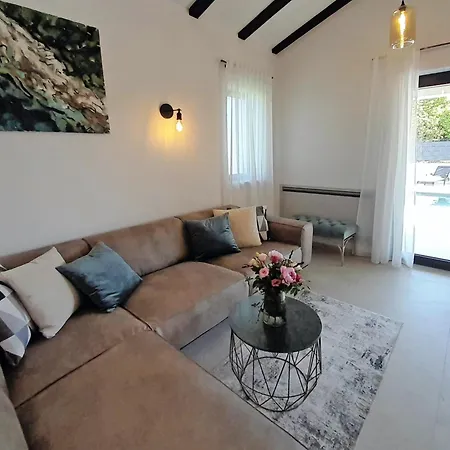 Stare Brajde In Vela Traba - Haus Fuer 6 Personen 빌라 파진