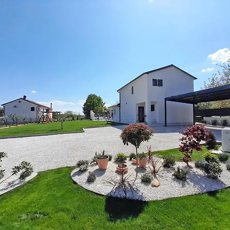 빌라 Stare Brajde In Vela Traba - Haus Fuer 6 Personen